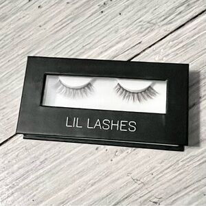 Lil Beauty Magnetic Voluminous Black Eyelashes